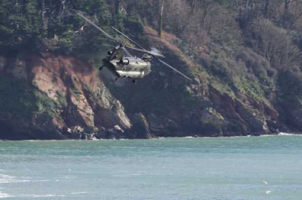 08 February 2021 - 12-29-52
Was the sea really that colour ? 
-----------------------
RAF Chinook helicopter ZH775
